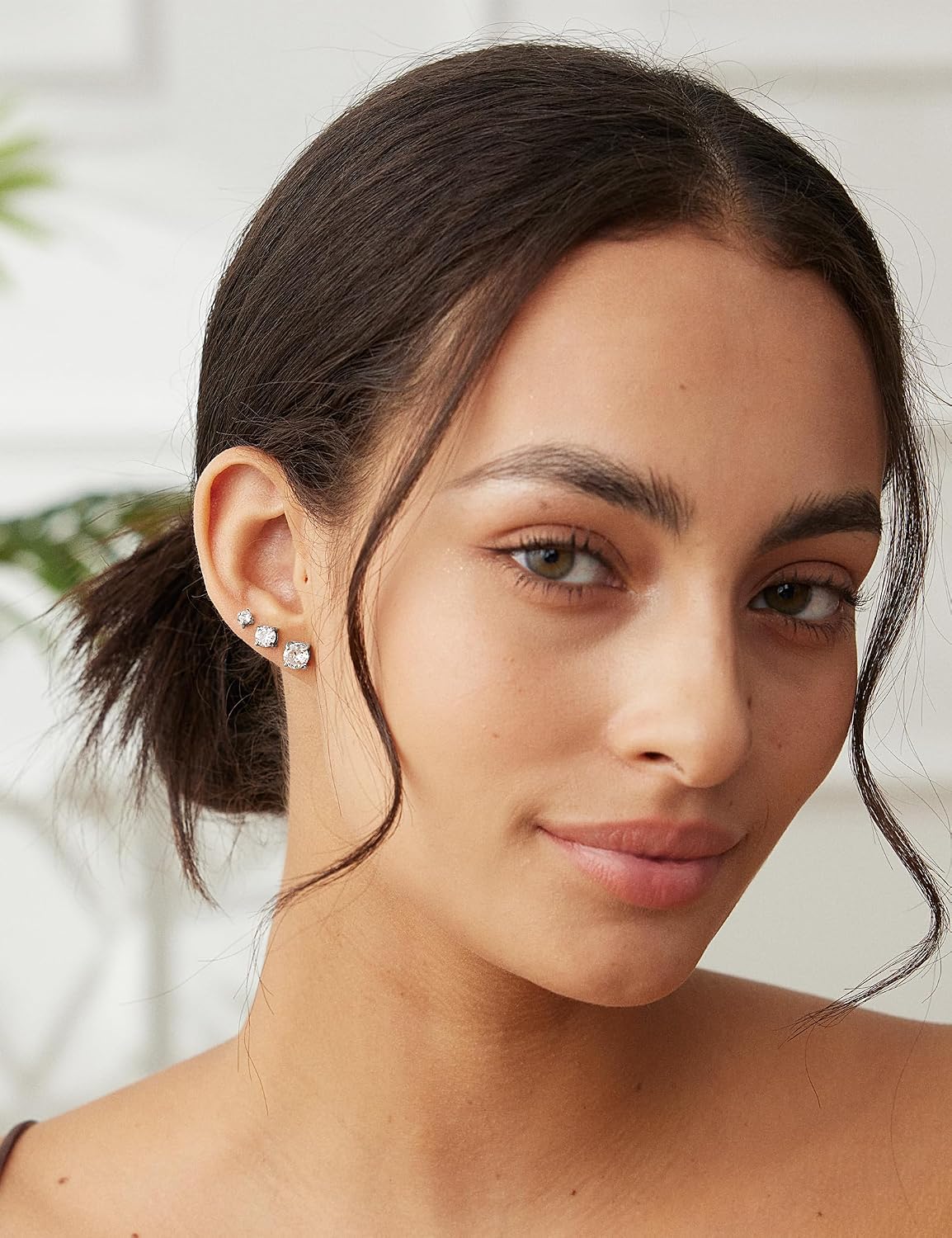 Six Pairs Round Stone Stud Earrings Set - Image 9