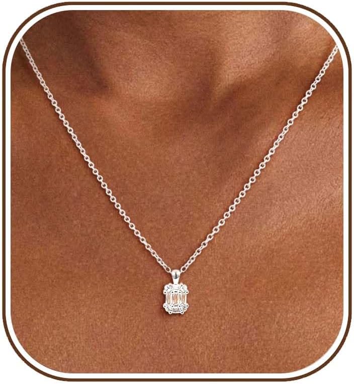 Gold Tone Teardrop Necklace - Image 11