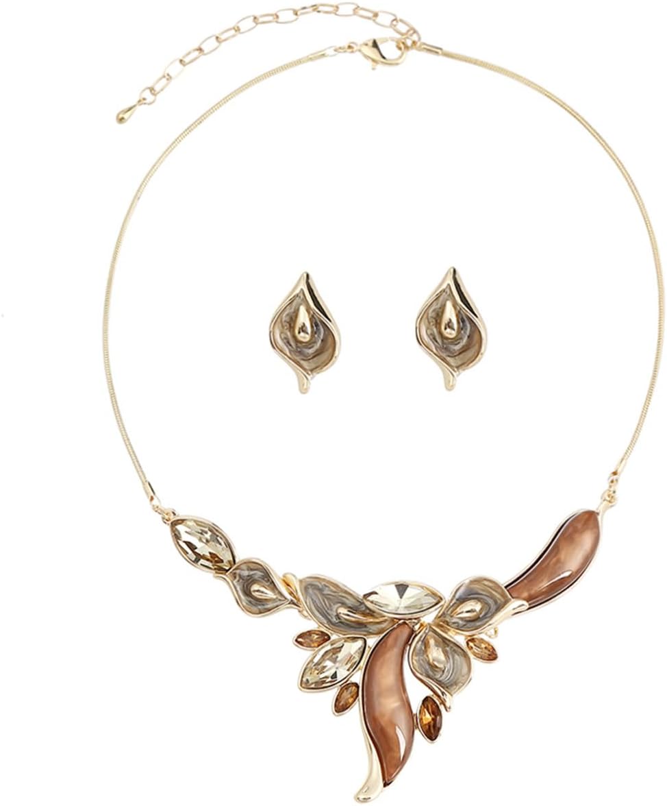 Red Petal Jewellery Set - Image 30